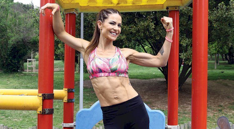 Fit moms on the Playground